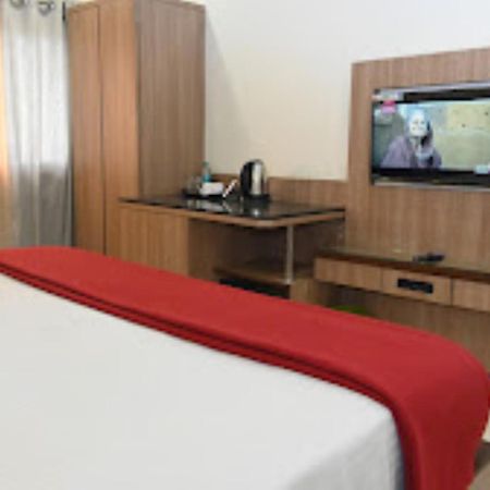 Hotel Pritam Park, Jalgaon, Maharashtra Экстерьер фото