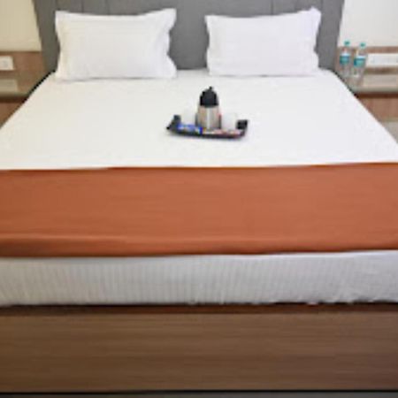 Hotel Pritam Park, Jalgaon, Maharashtra Экстерьер фото
