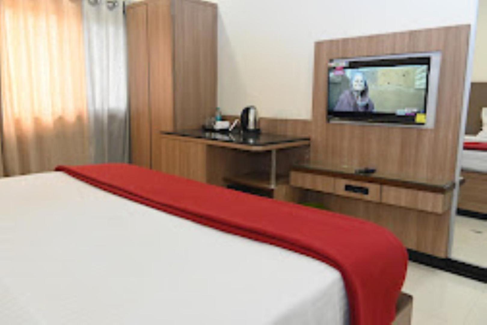 Hotel Pritam Park, Jalgaon, Maharashtra Экстерьер фото