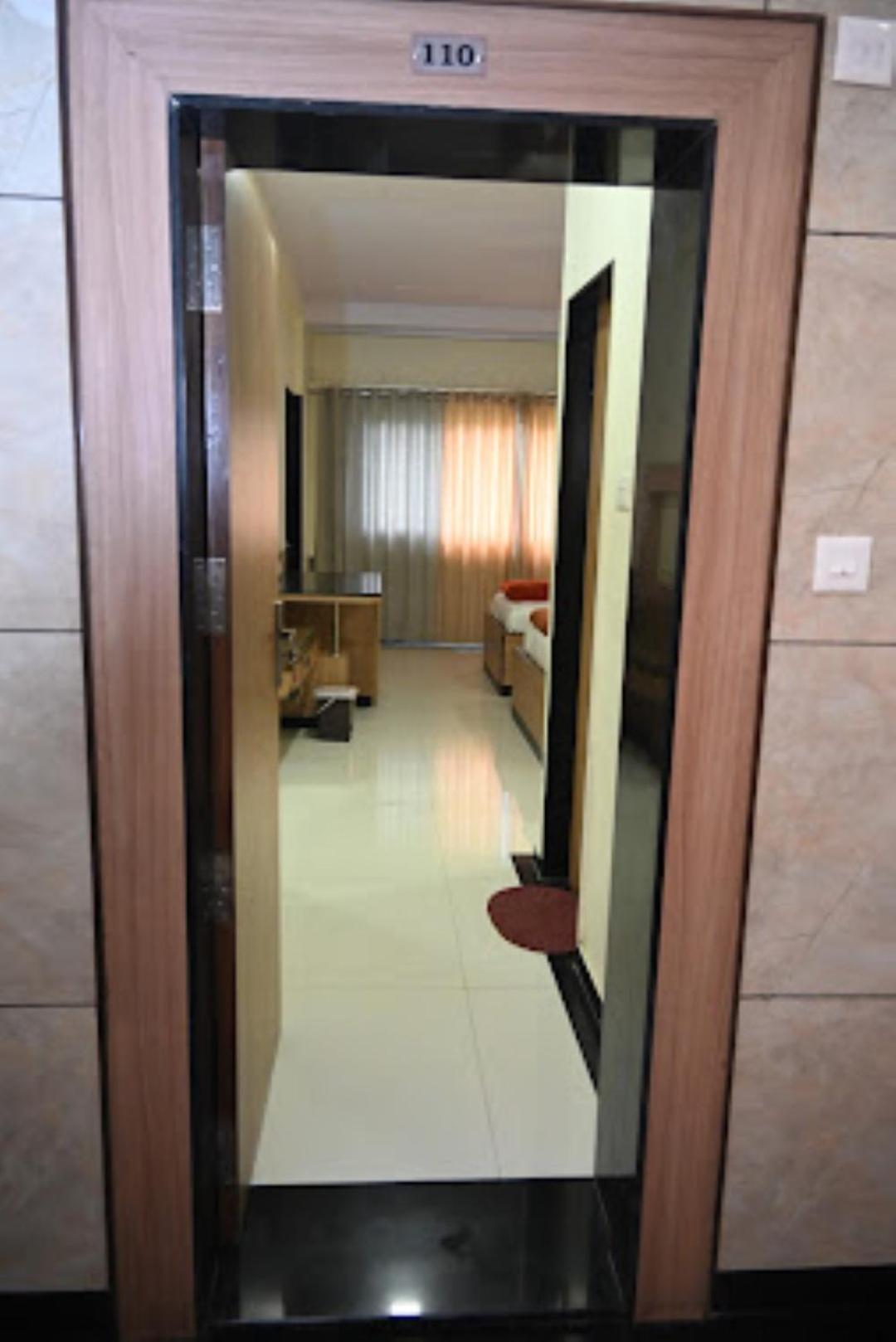 Hotel Pritam Park, Jalgaon, Maharashtra Экстерьер фото